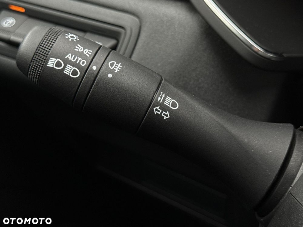 Renault Captur 1.0 TCe Techno - 28