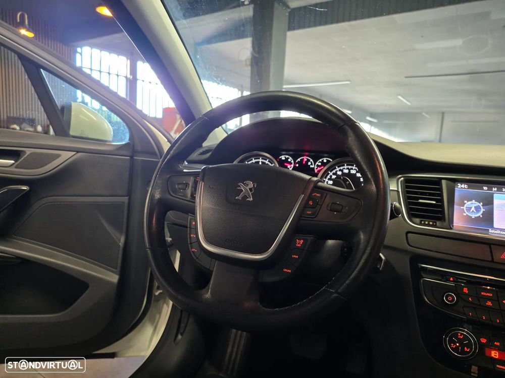 Peugeot 508 SW 1.6 e-HDi Allure 2-Tronic - 31