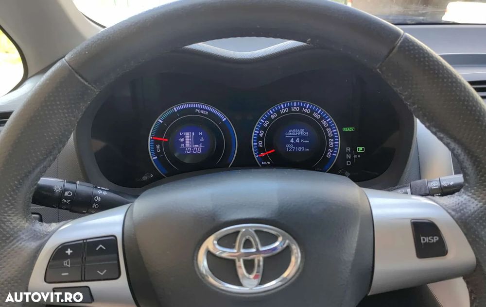 Toyota Auris - 1