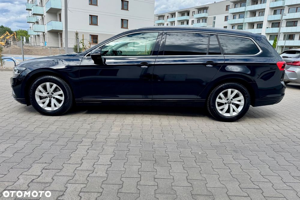 Volkswagen Passat 2.0 TDI SCR DSG Business - 8