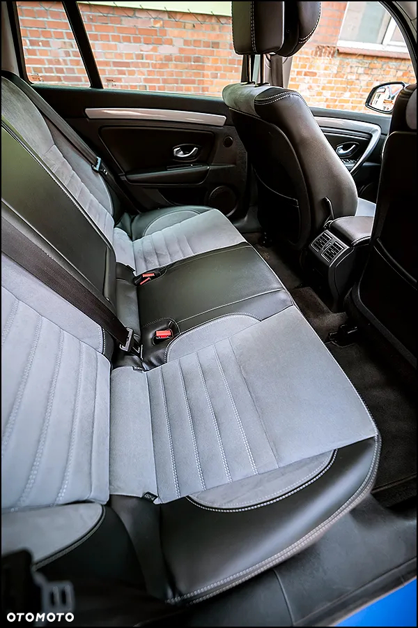 Renault Laguna Grandtour dCi 150 FAP GT - 36