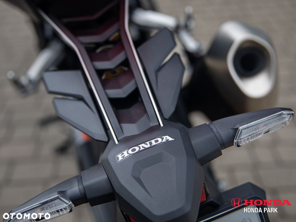 Honda CB - 12