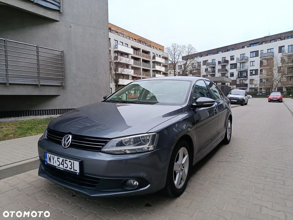 Volkswagen Jetta 1.4 TSI Comfortline - 2