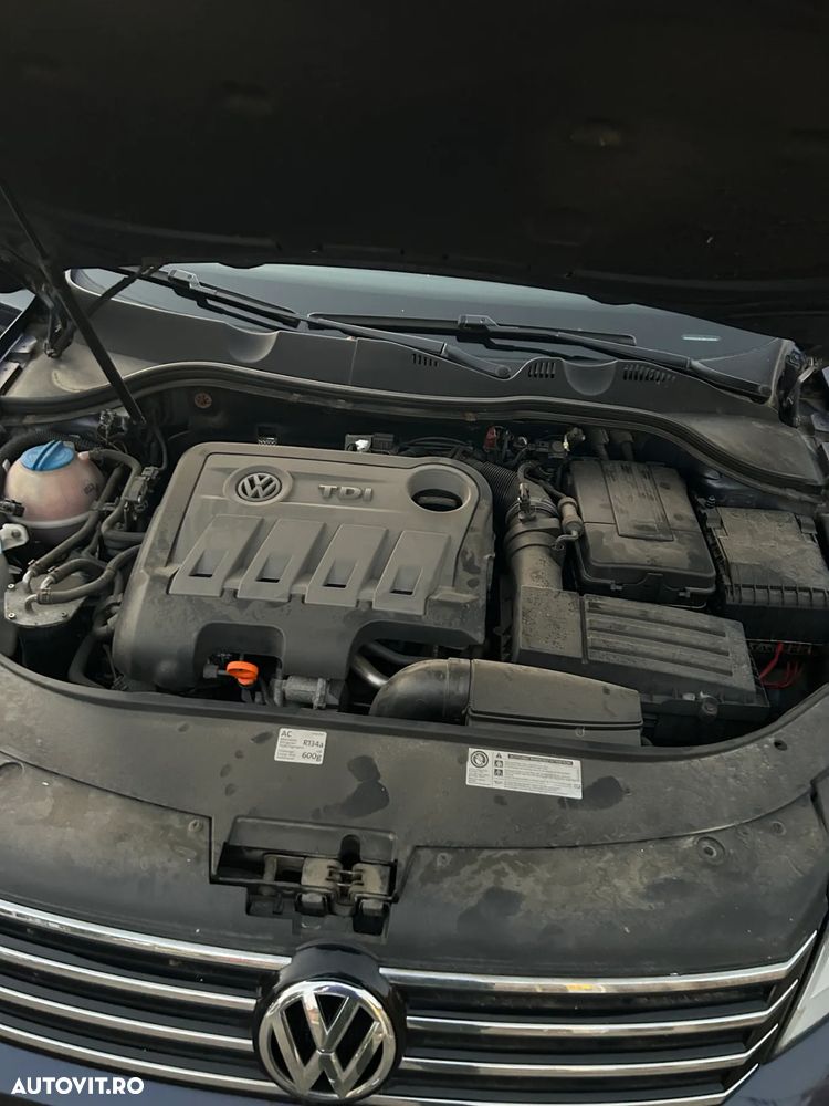 Volkswagen Passat Variant 2.0 Blue TDI SCR Comfortline - 4