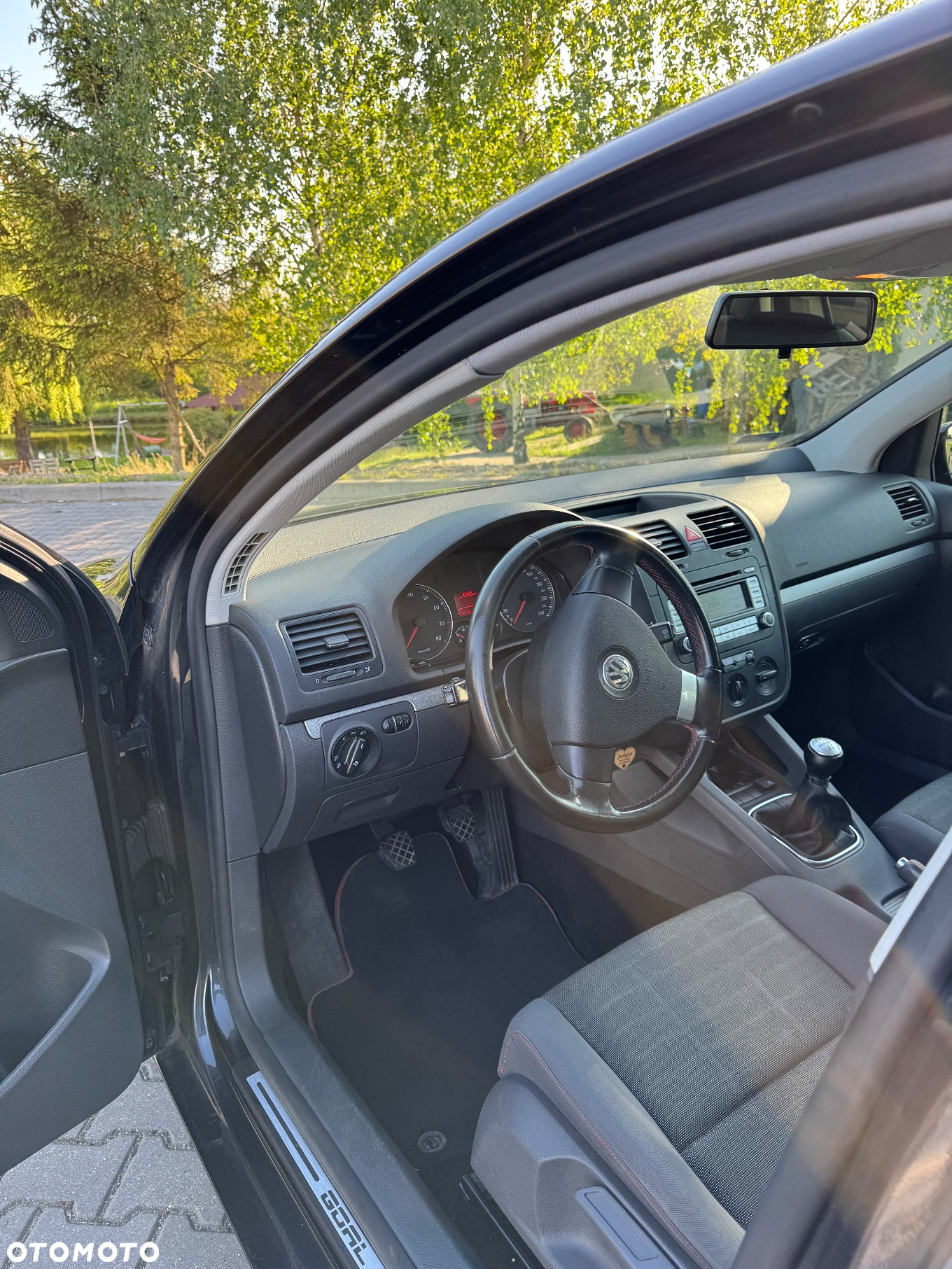 Volkswagen Golf - 5