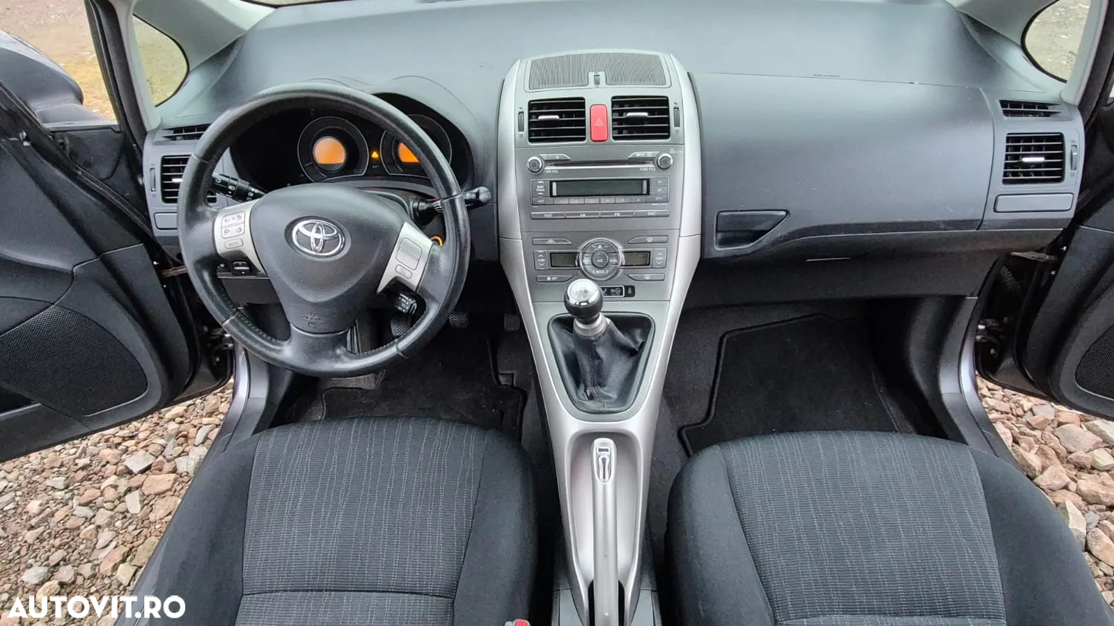 Toyota Auris 1.6 Sol - 12