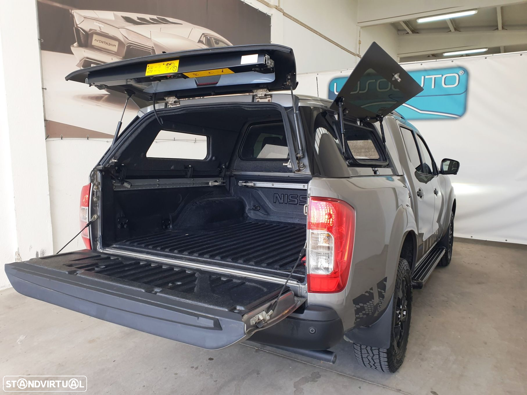 Nissan Navara 2.3 dCi CD 4WD N-Guard - 18