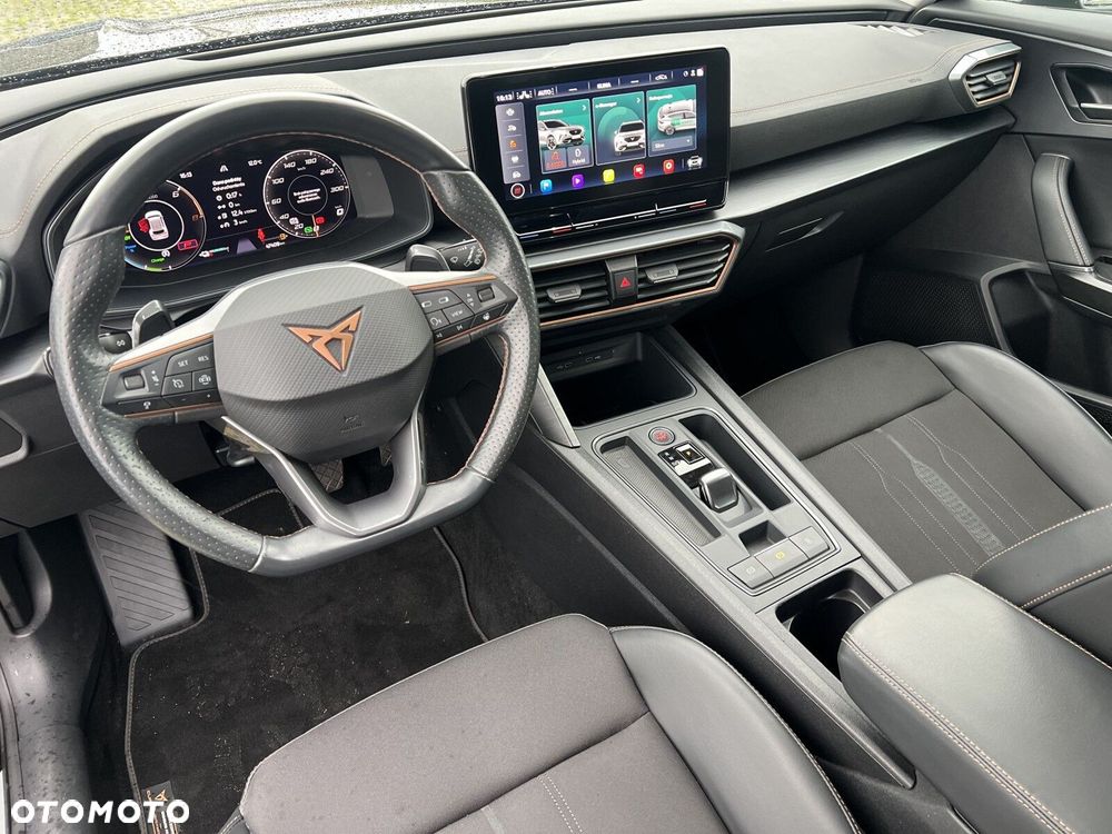 Cupra Formentor 1.4 e-Hybrid DSG - 28