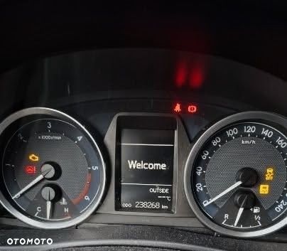 Toyota Auris 2012 photo 4