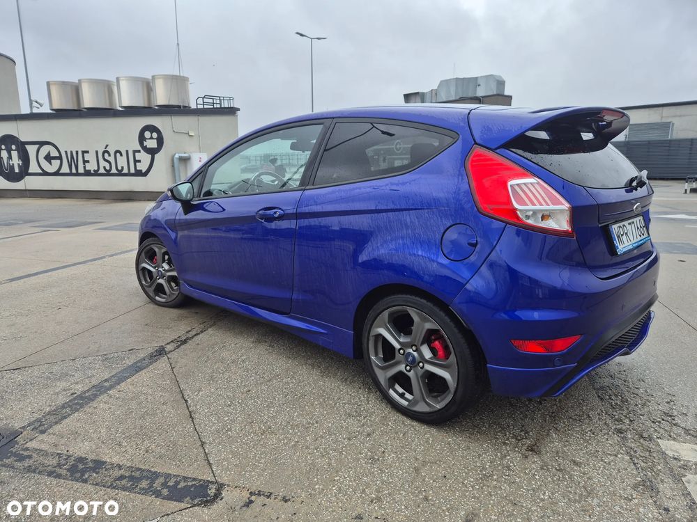 Ford Fiesta ST - 11