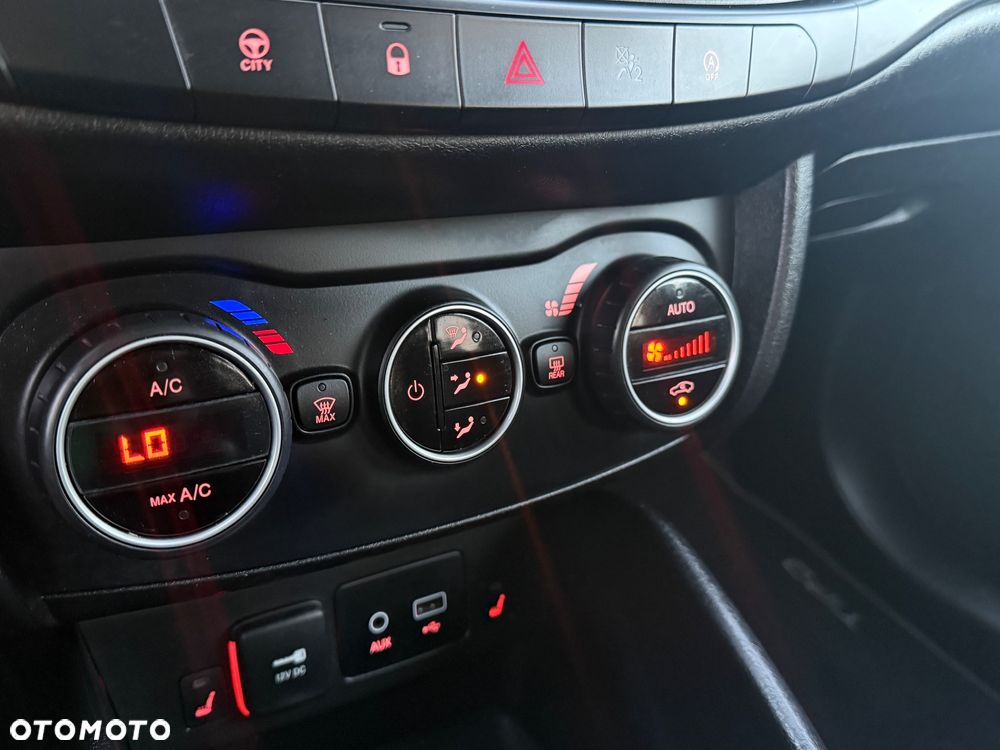 Fiat Tipo 1.4 T-Jet 16v S-Design - 17