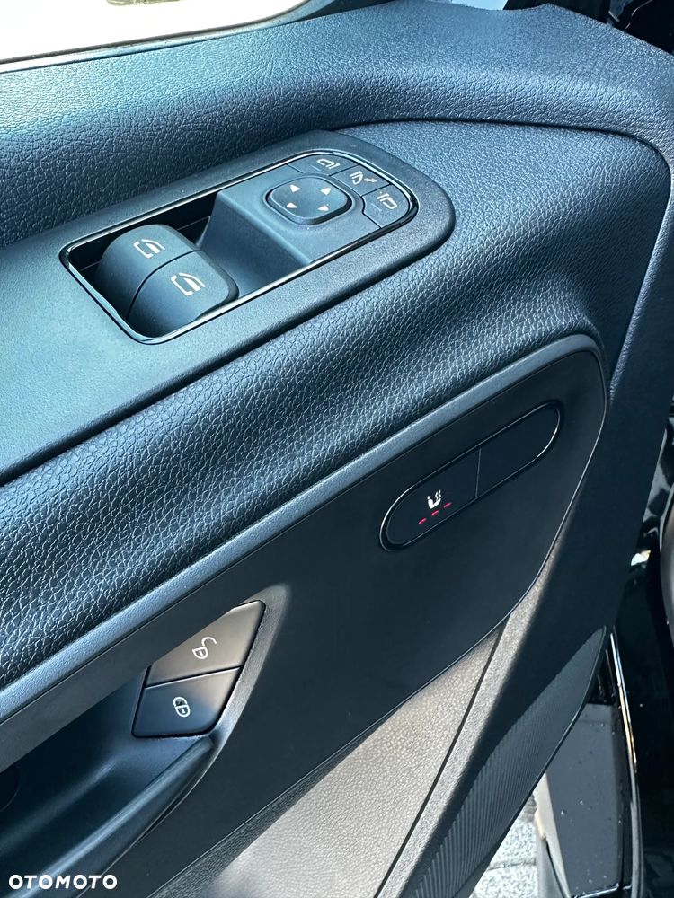 Mercedes-Benz Sprinter - 11