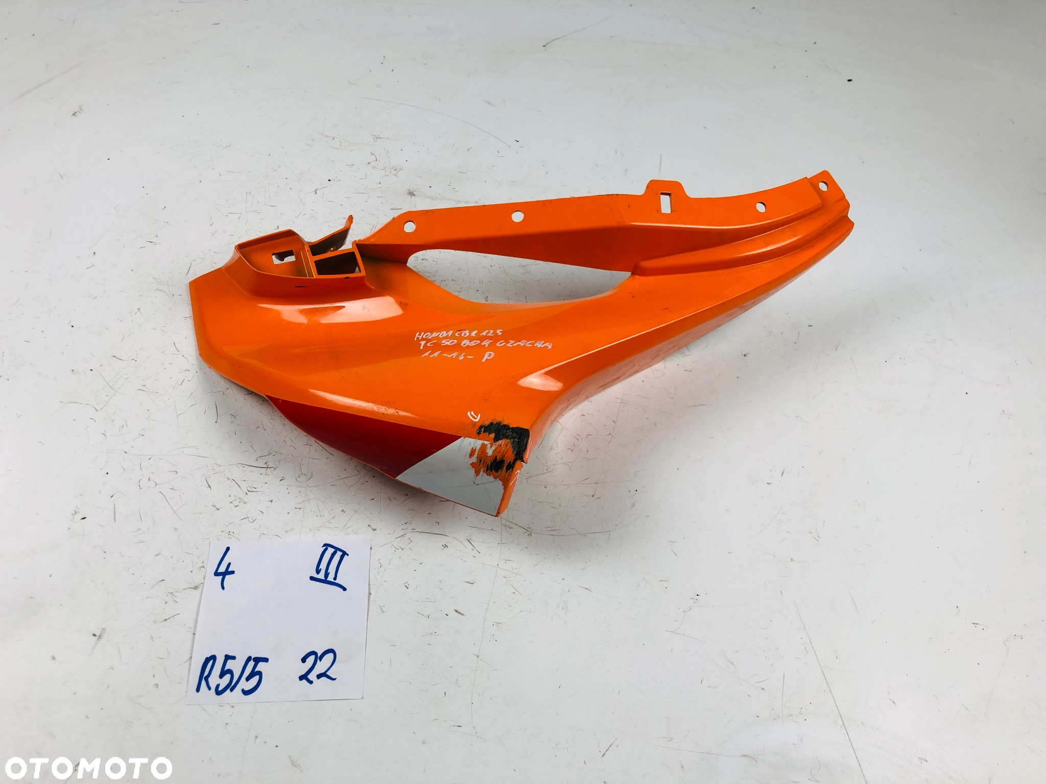Honda CBR 125 JC 50 11-16 czacha czasza prawa owiewka bok - 2
