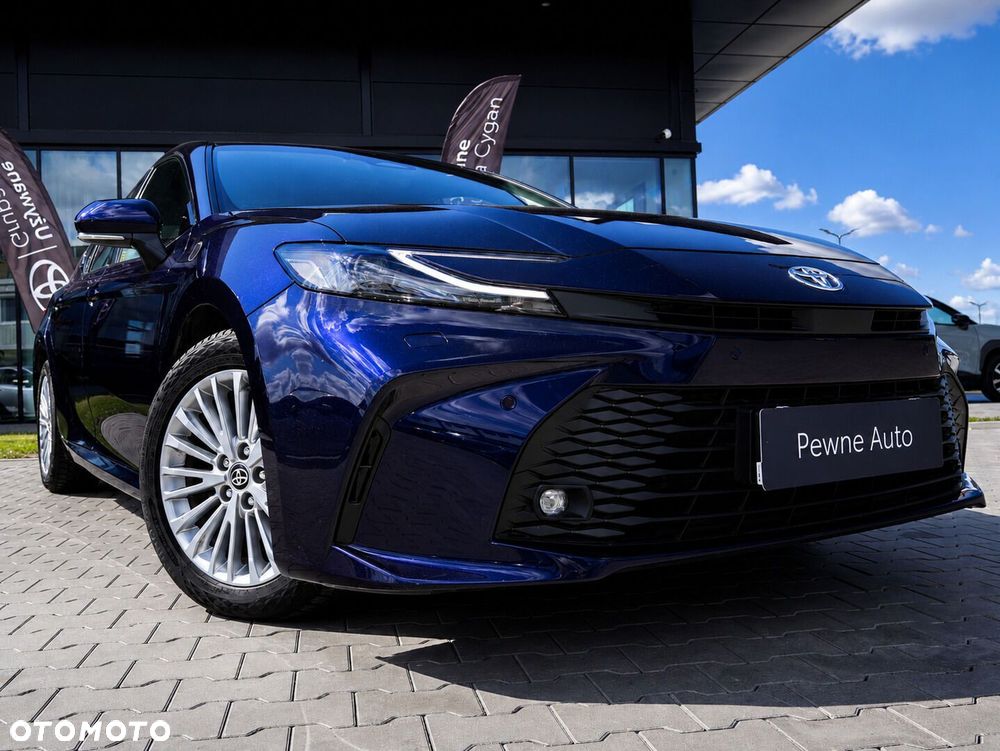 Toyota Camry - 9