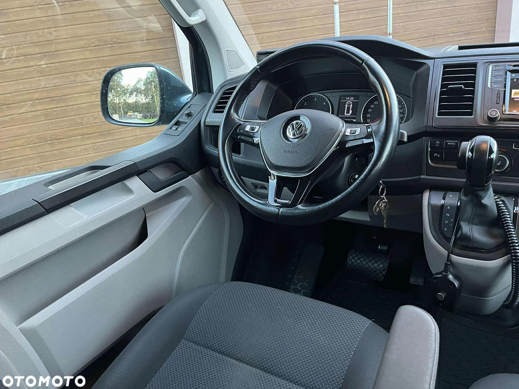 Volkswagen Transporter T6 TDI L2H1 DSG - 13