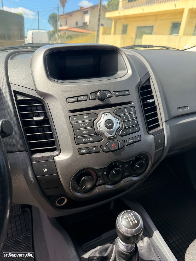 Ford Ranger XLT - 29