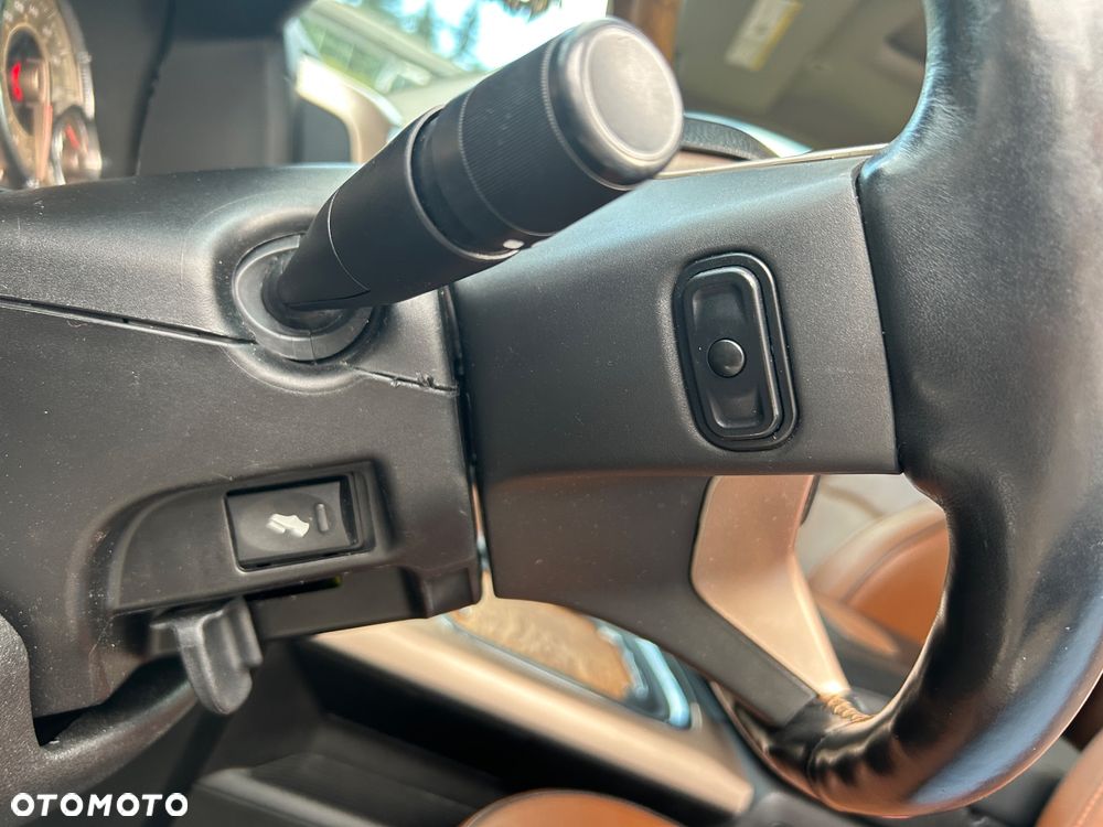 Dodge RAM 5.7 4x4 - 19