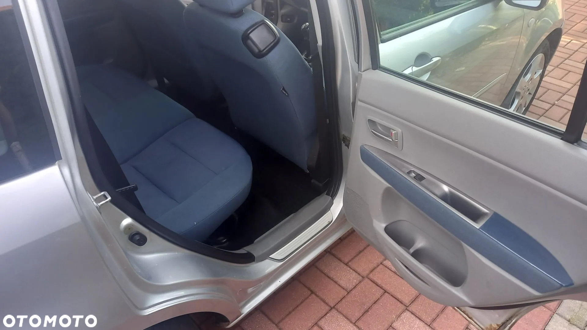 Mazda 2 - 13
