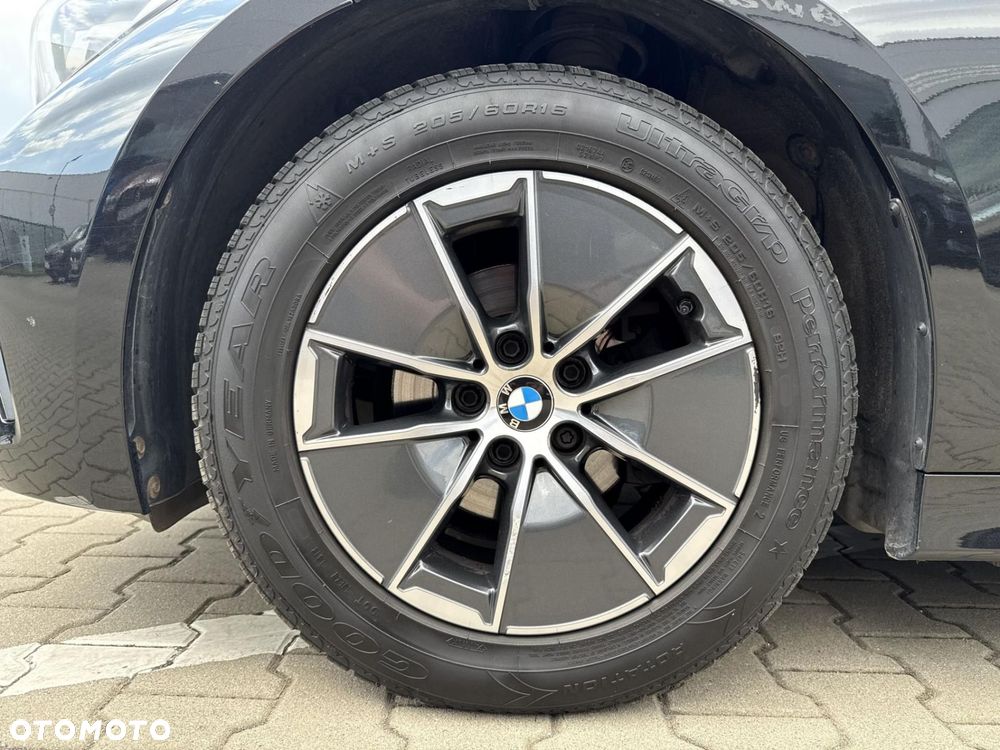 BMW Seria 3 318d Advantage - 9
