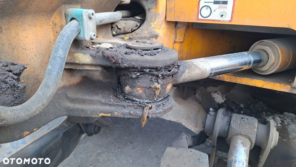 JCB 8052 - 22