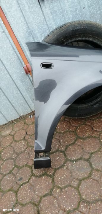 BŁOTNIK  AUDI A3 8P  PRAWY   PRZÓD KOLOR LZ7L - 3
