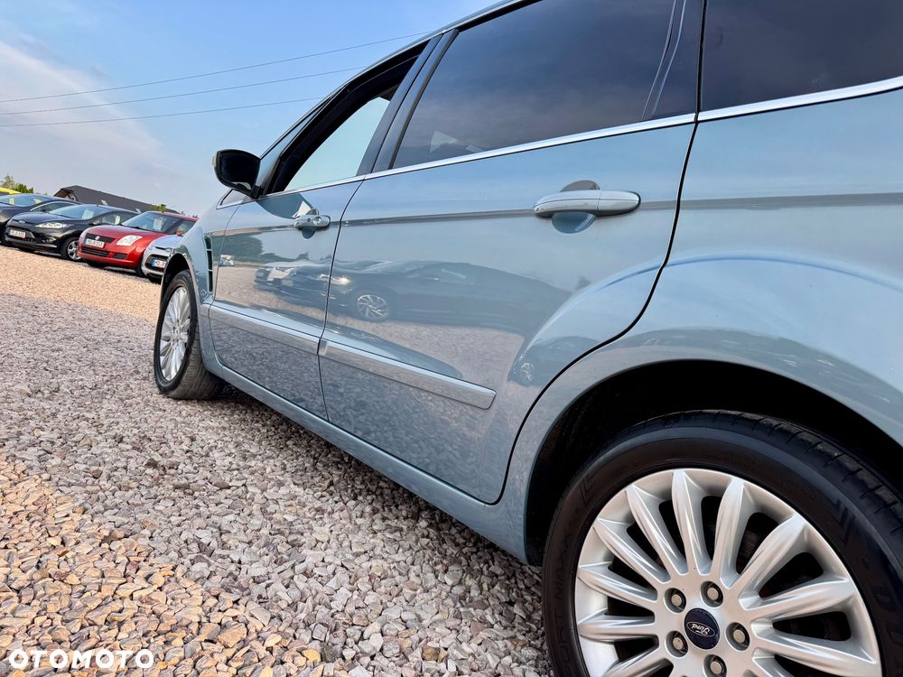 Ford S-Max - 16
