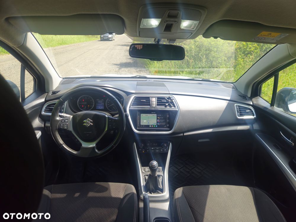 Suzuki SX4 S-Cross - 12