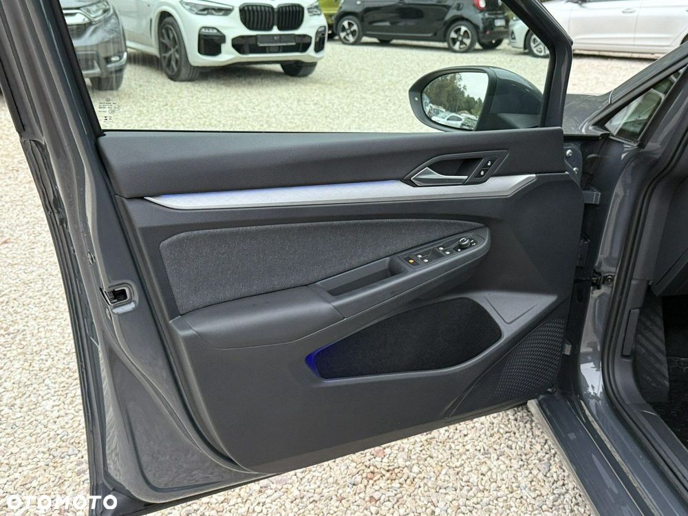 Volkswagen Golf - 12