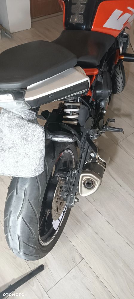 KTM Duke 125 - 9