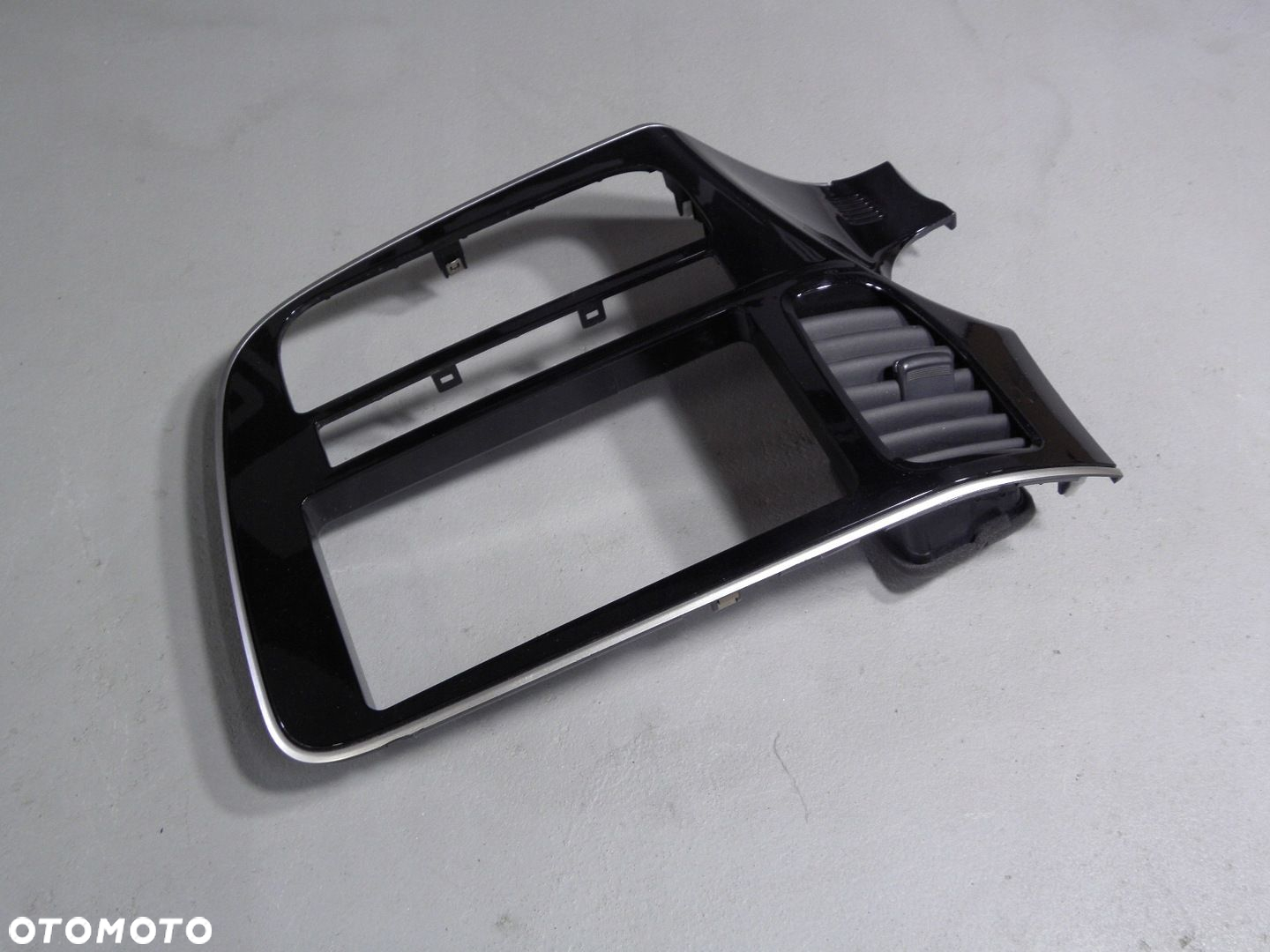 MITSUBISHI OUTLANDER III LIFT // PANEL ŚRODKOWY - 3