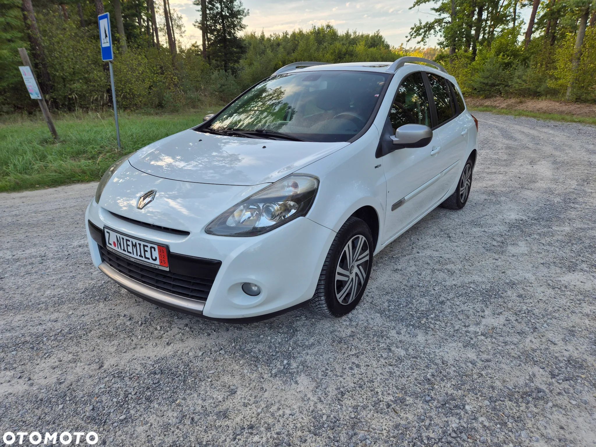 Renault Clio TCe 100 Grandtour nightDay - 1