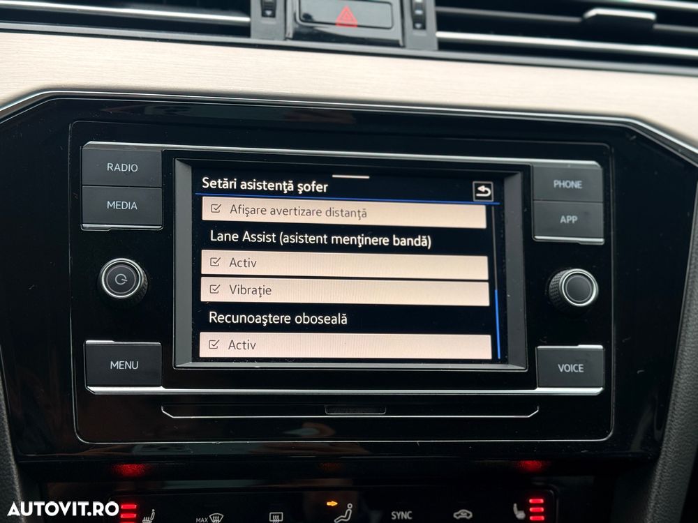 Volkswagen Passat - 15