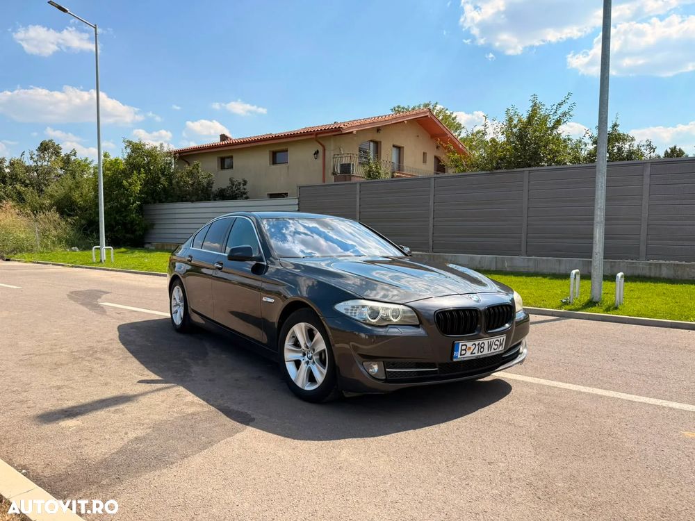 BMW Seria 5 525d xDrive AT - 8