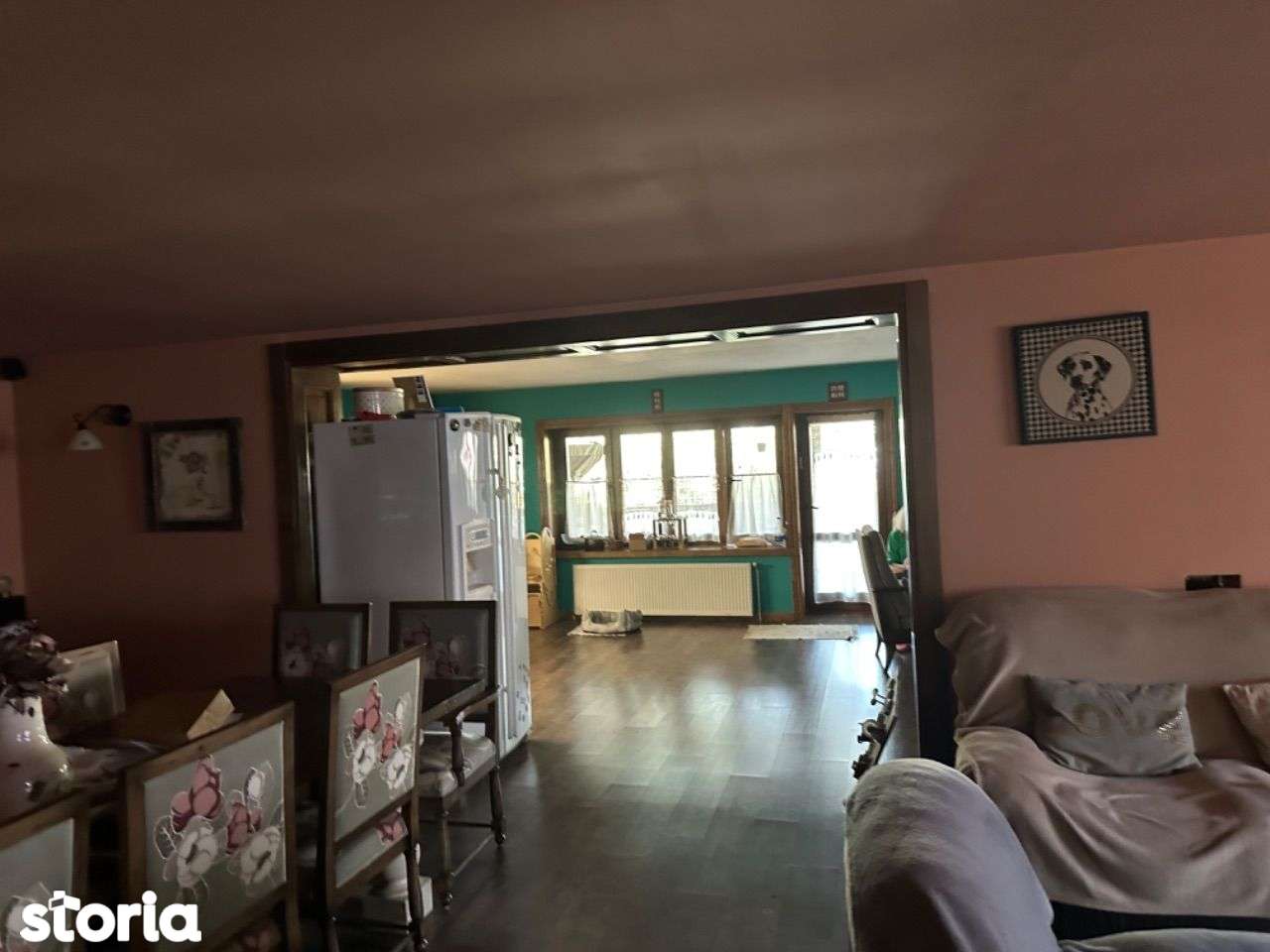 Casa de vânzare, central in apropierea de școlii, locuri de joaca s.a. - Imagine principală: 5/17
