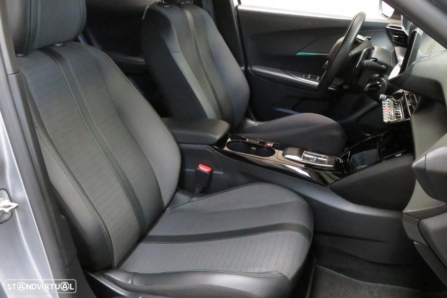 Peugeot 2008 1.2 PureTech Allure EAT8 - 9