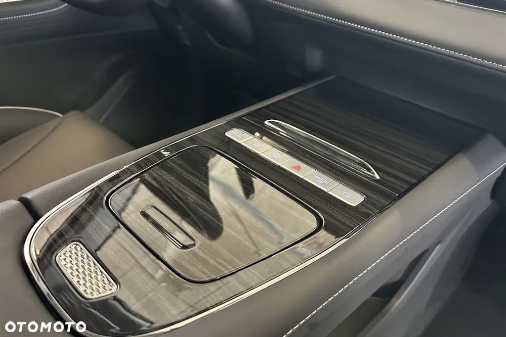 Omoda E5 63.2kWh Premium - 28