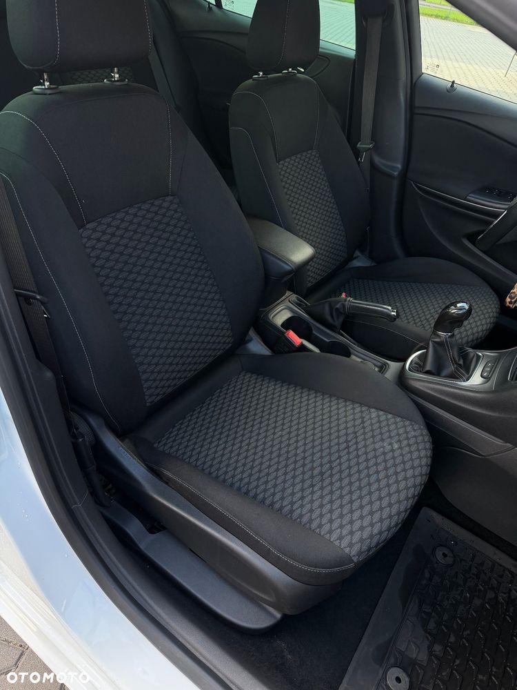 Opel Astra 1.6 CDTI Dynamic - 17