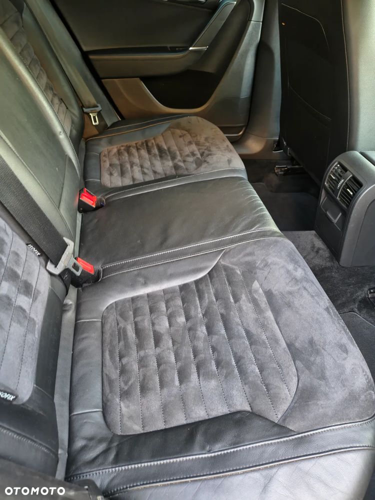 Volkswagen Passat 2.0 TSI Highline - 11