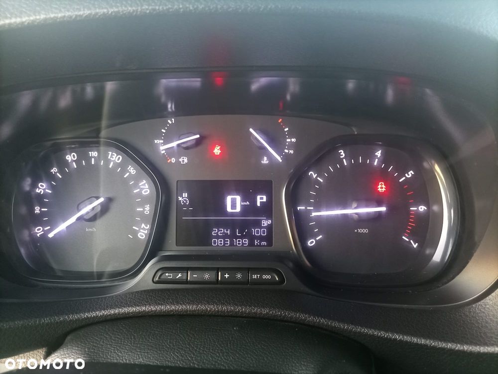 Opel Vivaro - 12