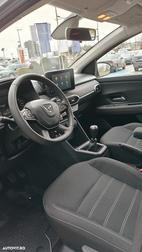 Dacia Logan TCe 90 Essential - 15