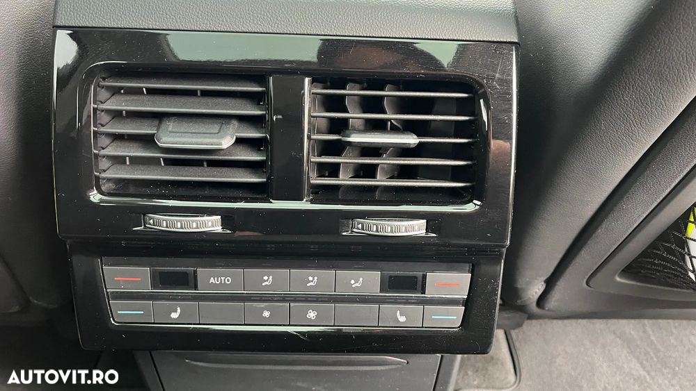Volkswagen Touareg V6 TDI Elegance - 12