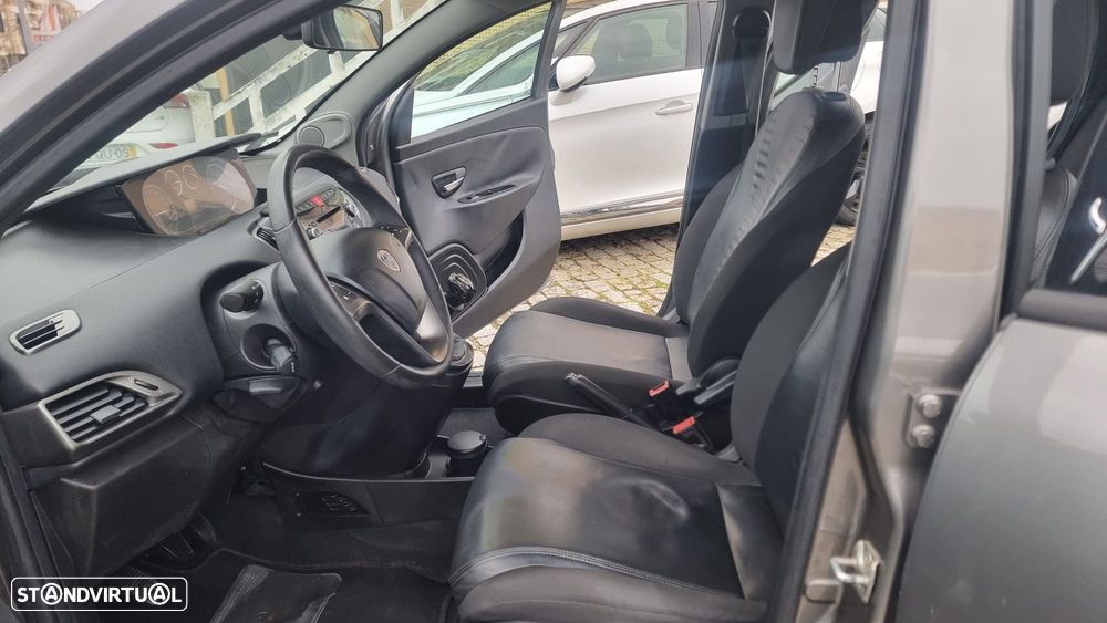 Lancia Ypsilon 1.2 S&S Platinum - 10