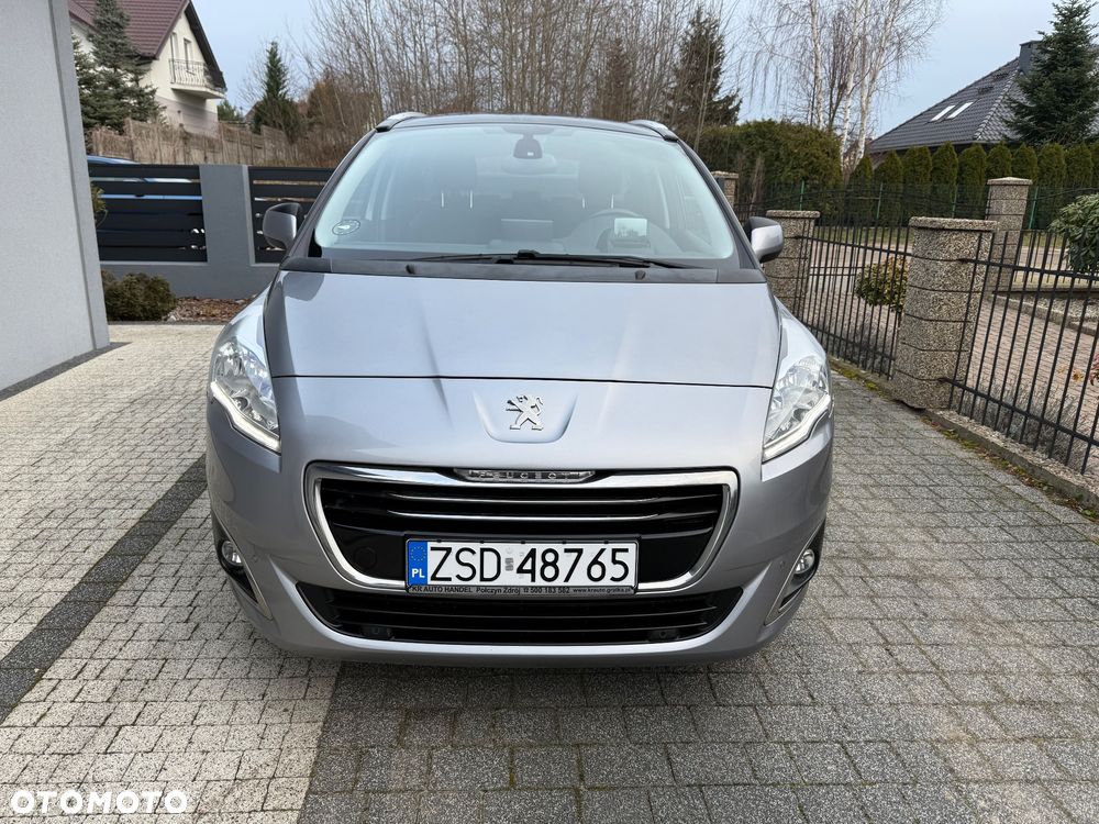 Peugeot 5008 1.6 BlueHDi Style 7os - 29