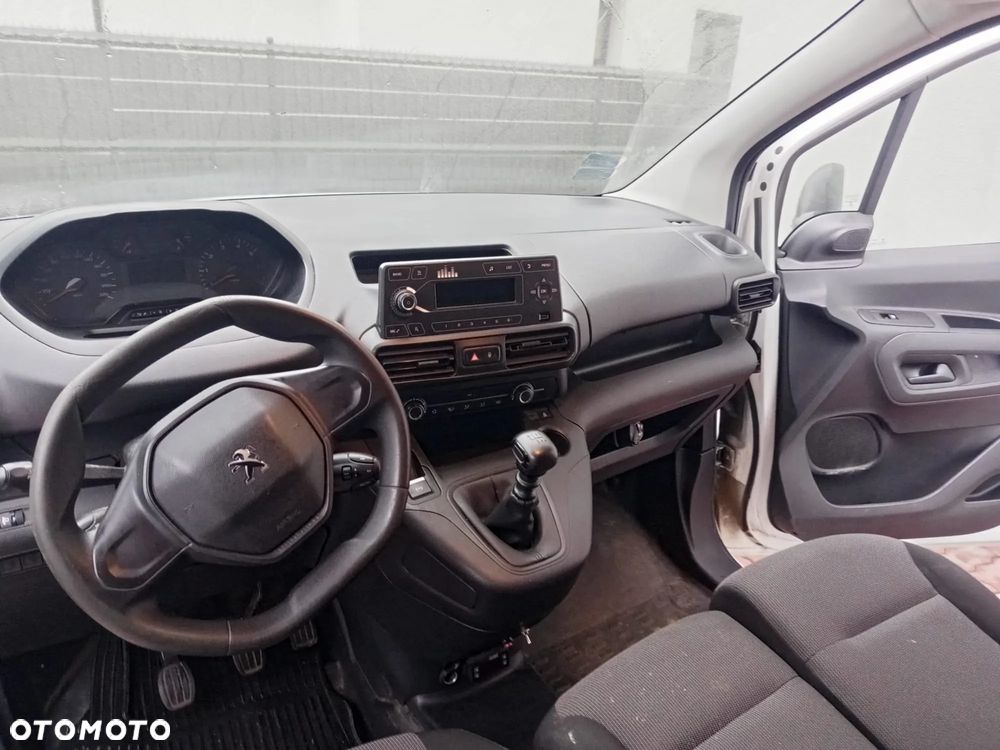 Peugeot Partner - 8