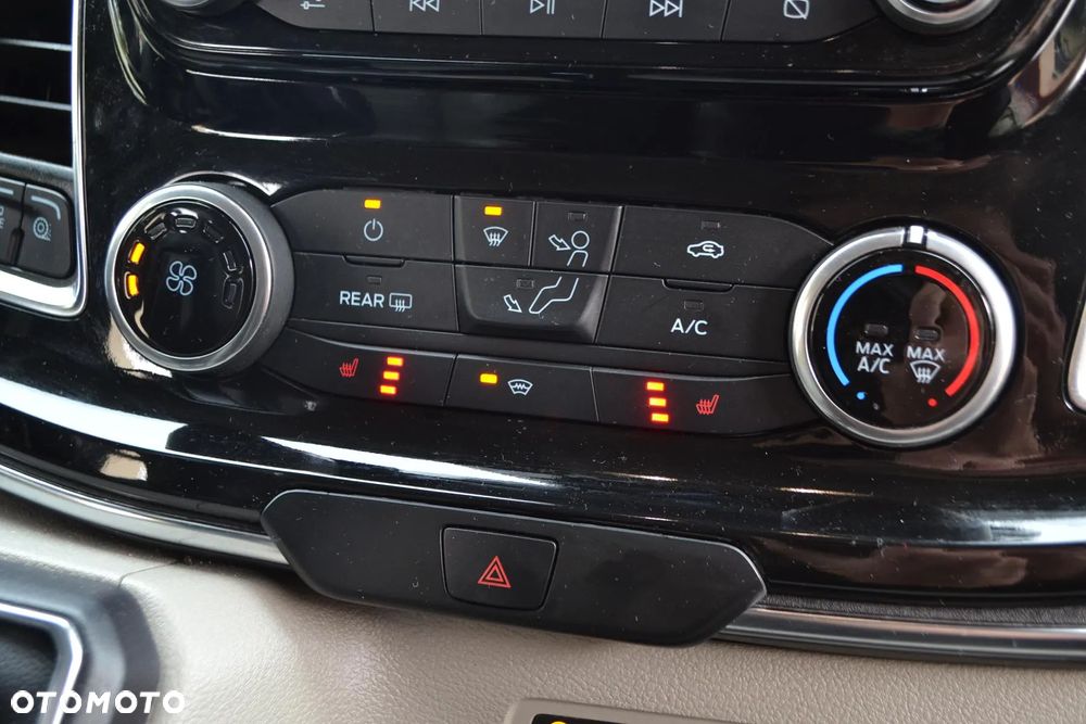 Ford Tourneo Custom 2.0 EcoBlue L2 Titanium X SelectShift - 30