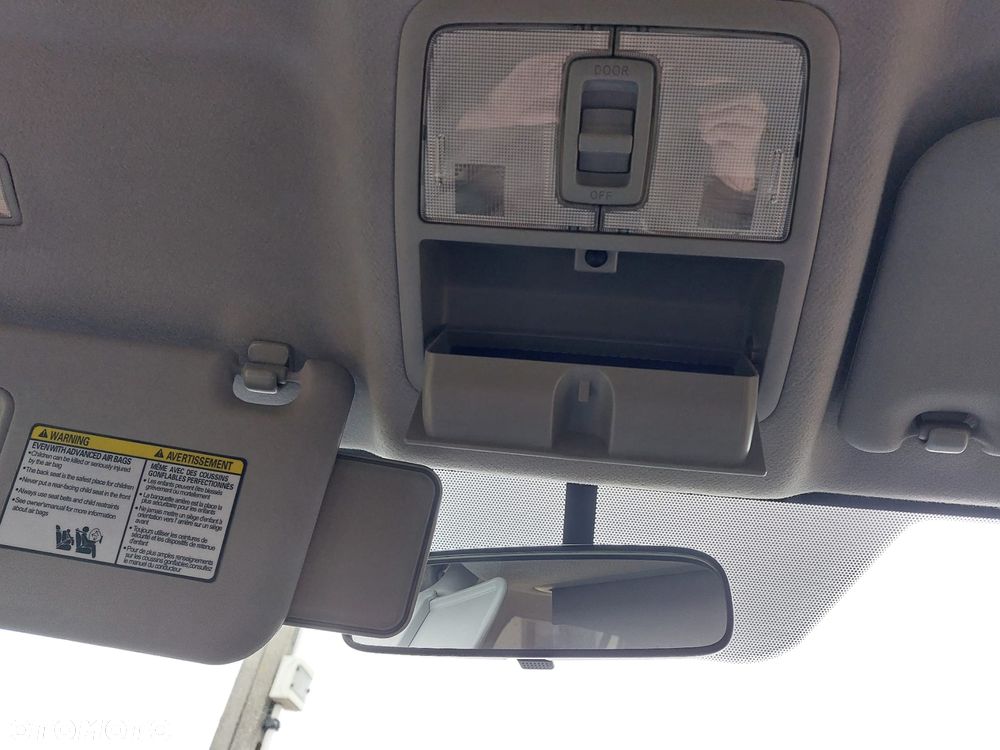 Toyota RAV4 2.0 VVT-i Premium - 36