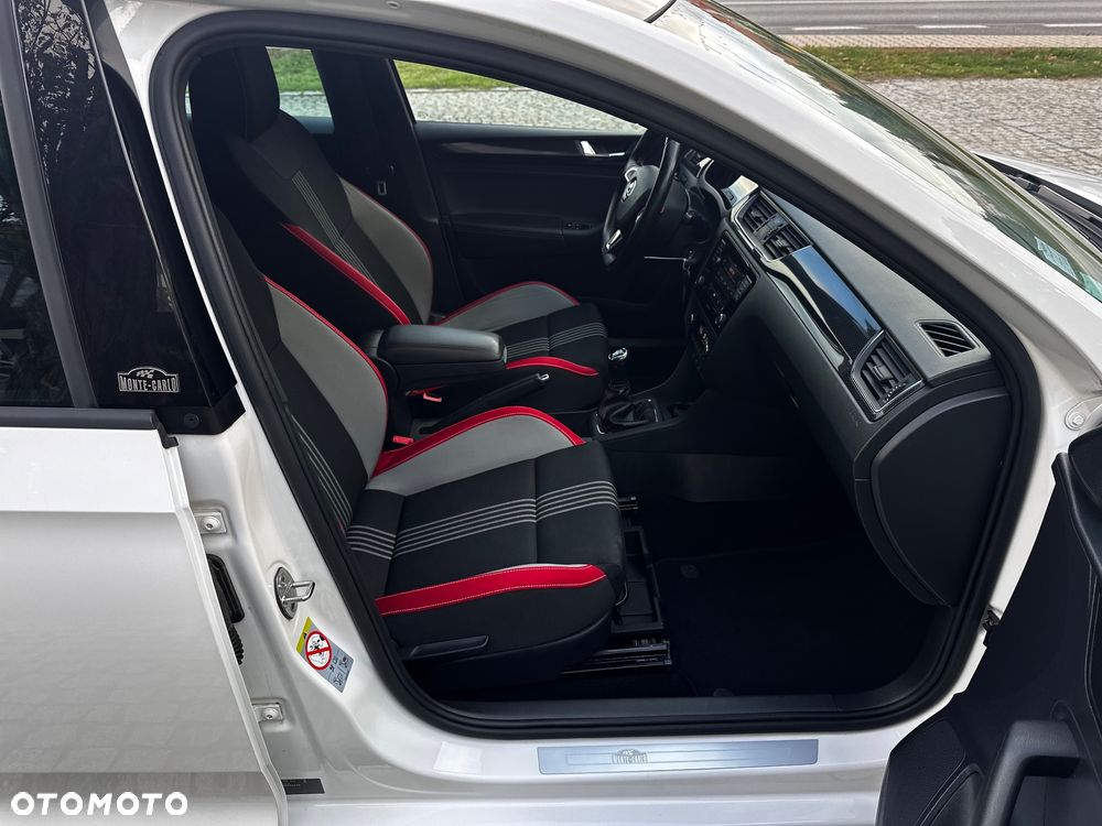 Skoda RAPID 1.0 TSI Monte Carlo - 22