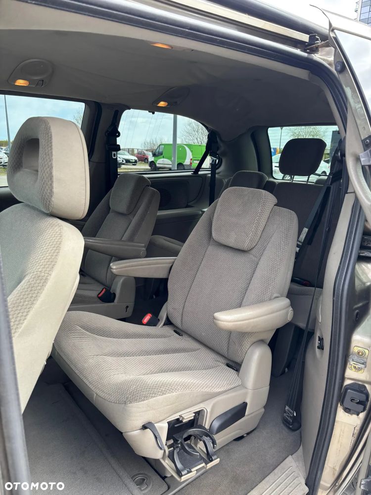 Chrysler Grand Voyager 2.8 CRD Executive LX S&G - 11