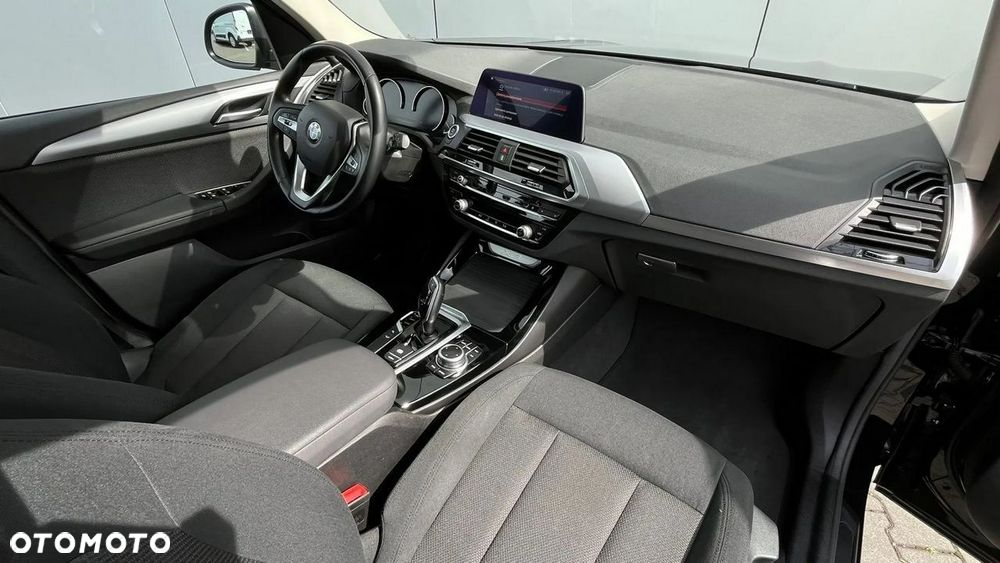 BMW X3 xDrive20d Business Edition - 17