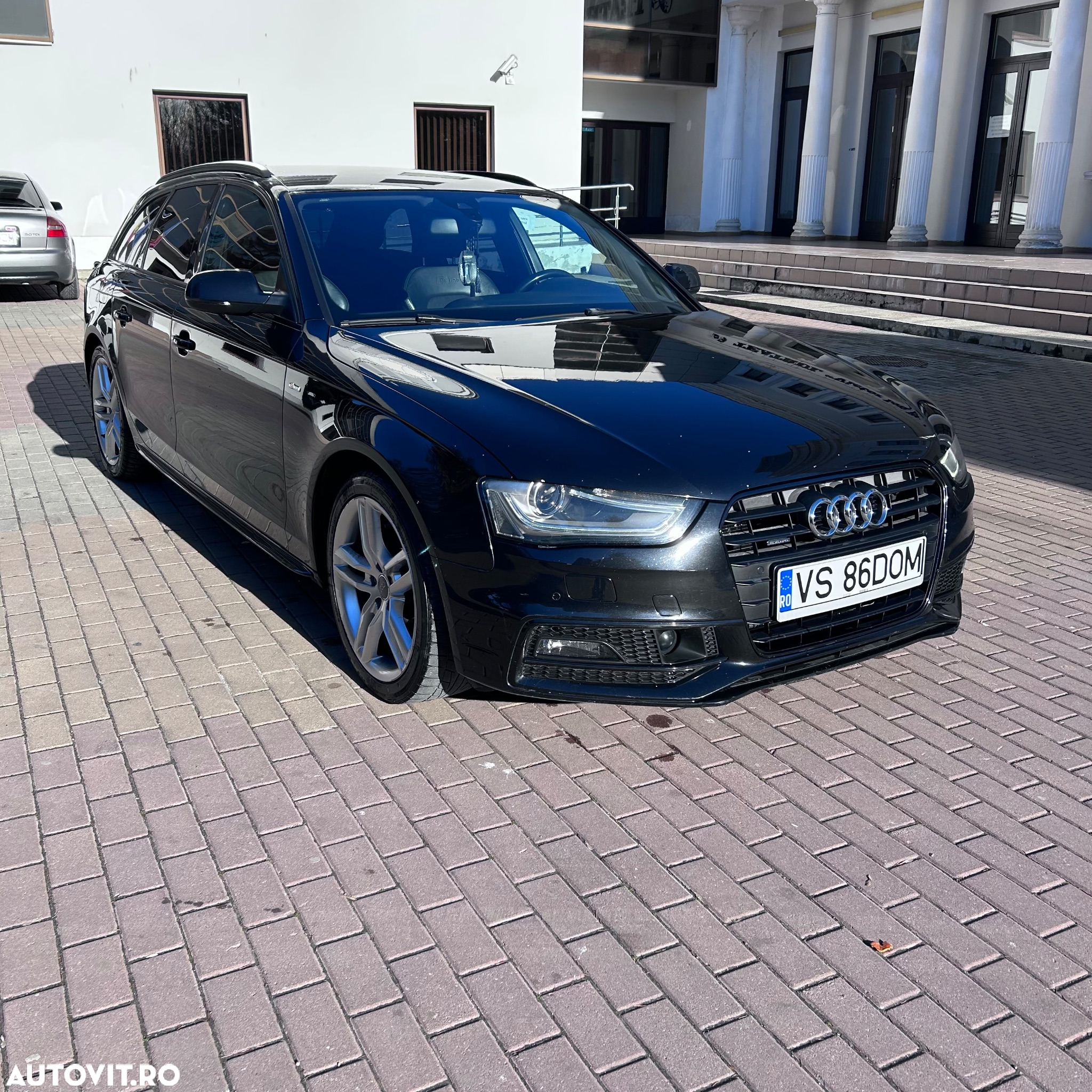 Audi A4 Avant 2.0 TDI DPF quattro S tronic S line Sportpaket - 5